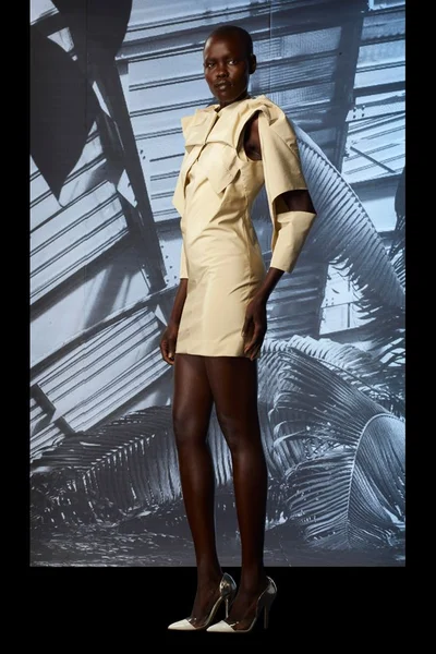 Look 24